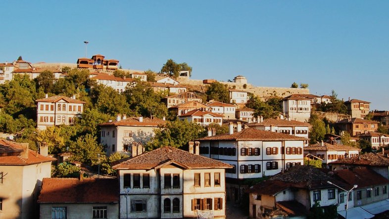 OSMANLI MİMARİSİ’NİN İZİNİ SÜREBİLECEĞİNİZ ŞİRİN KÖYLER