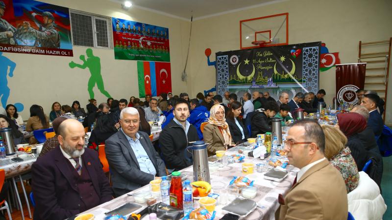 TDV, Bakü Türk Lisesi’nde İftar Programı Düzenledi