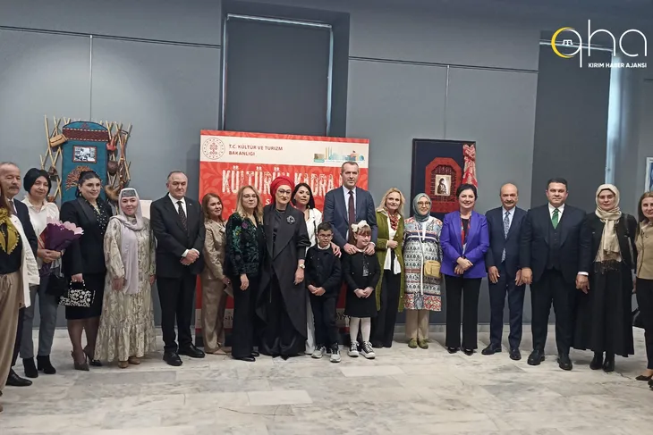 “Kültürün Kadrajı” Sergisi Ankara’da Açıldı: Kırım ve Türk Dünyası Eserleri İlgi Odağı Oldu