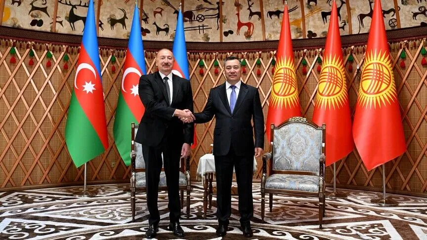 Kırgızistan ve Azerbaycan, İkili İlişkileri Güçlendirmek İçin Yeni Anlaşmalar İmzaladı