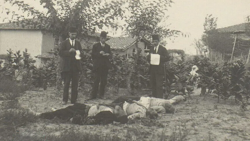 Dışişleri Bakanlığı, Yunan ordusunun Anadolu’daki mezalimine ilişkin belge ve fotoğrafları yayımladı